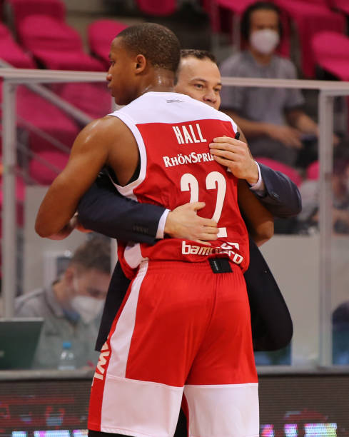 他们不仅负 他们不仅负